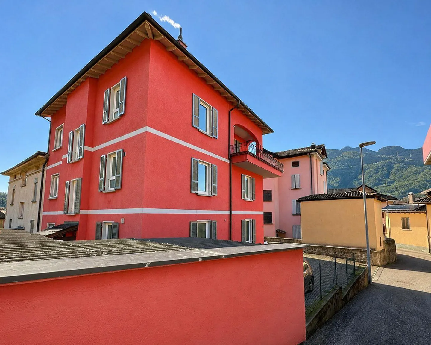 Comfortable 3.5-room apartment just a few minutes' walk from the center of Bellinzona - Photo 12 of 12