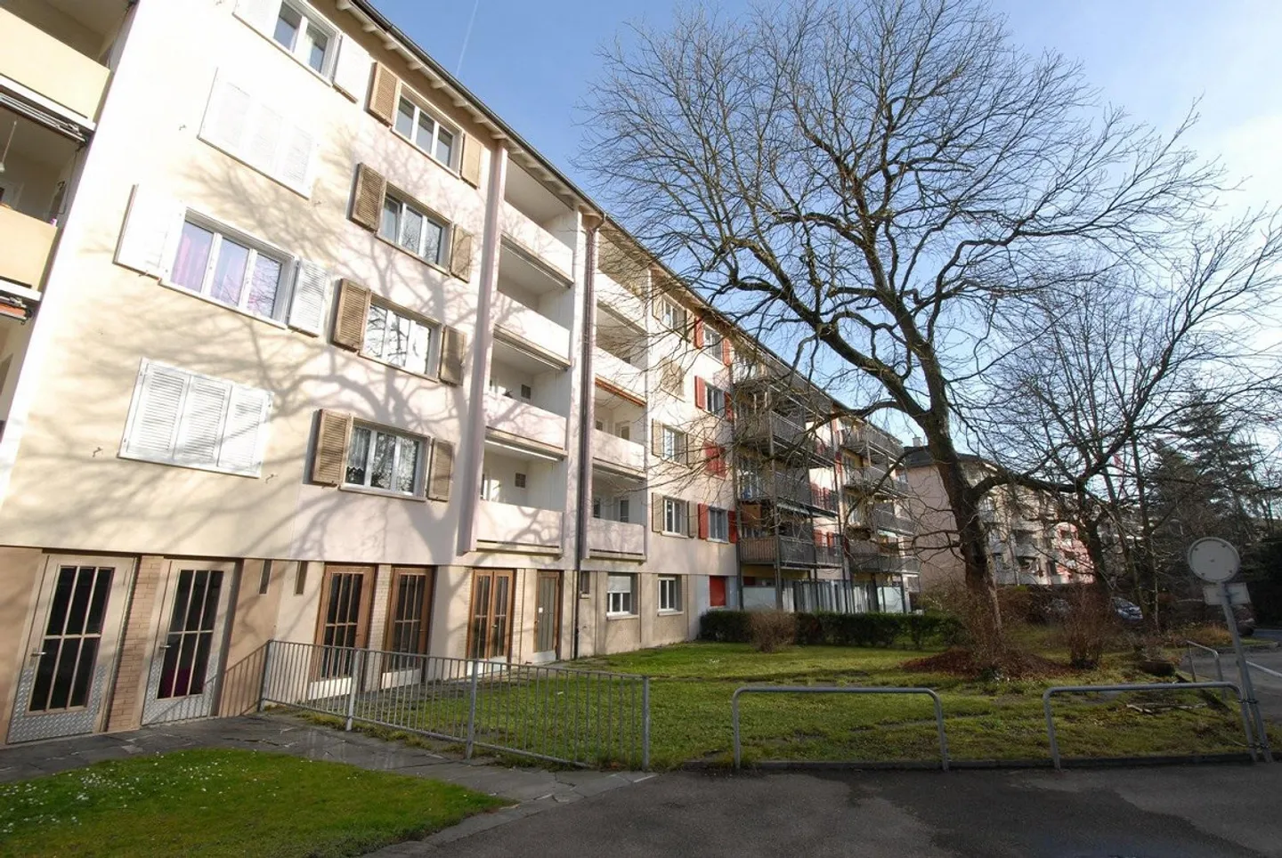 Bella appartamento di 2 stanze nel quartiere Lehenmatt - Foto 3 di 8