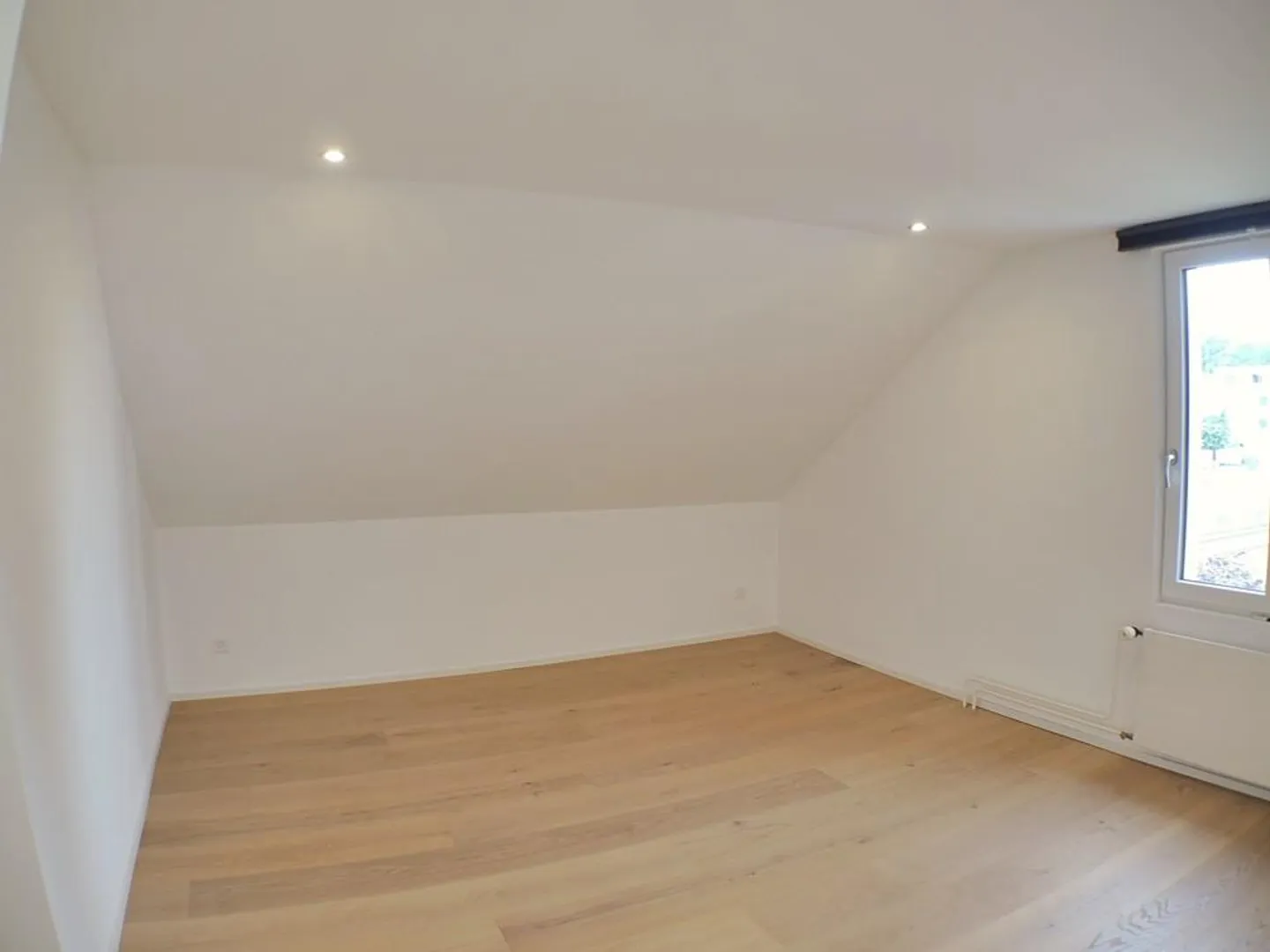 Moderne Dachwohnung mit Seeblick - Foto 6 von 9