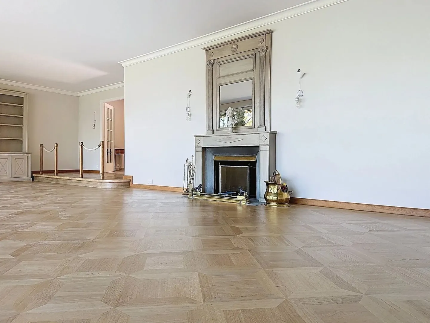 Sehr schöne individuelle Villa mit herrlichem Blick auf den See - Foto 5 von 13