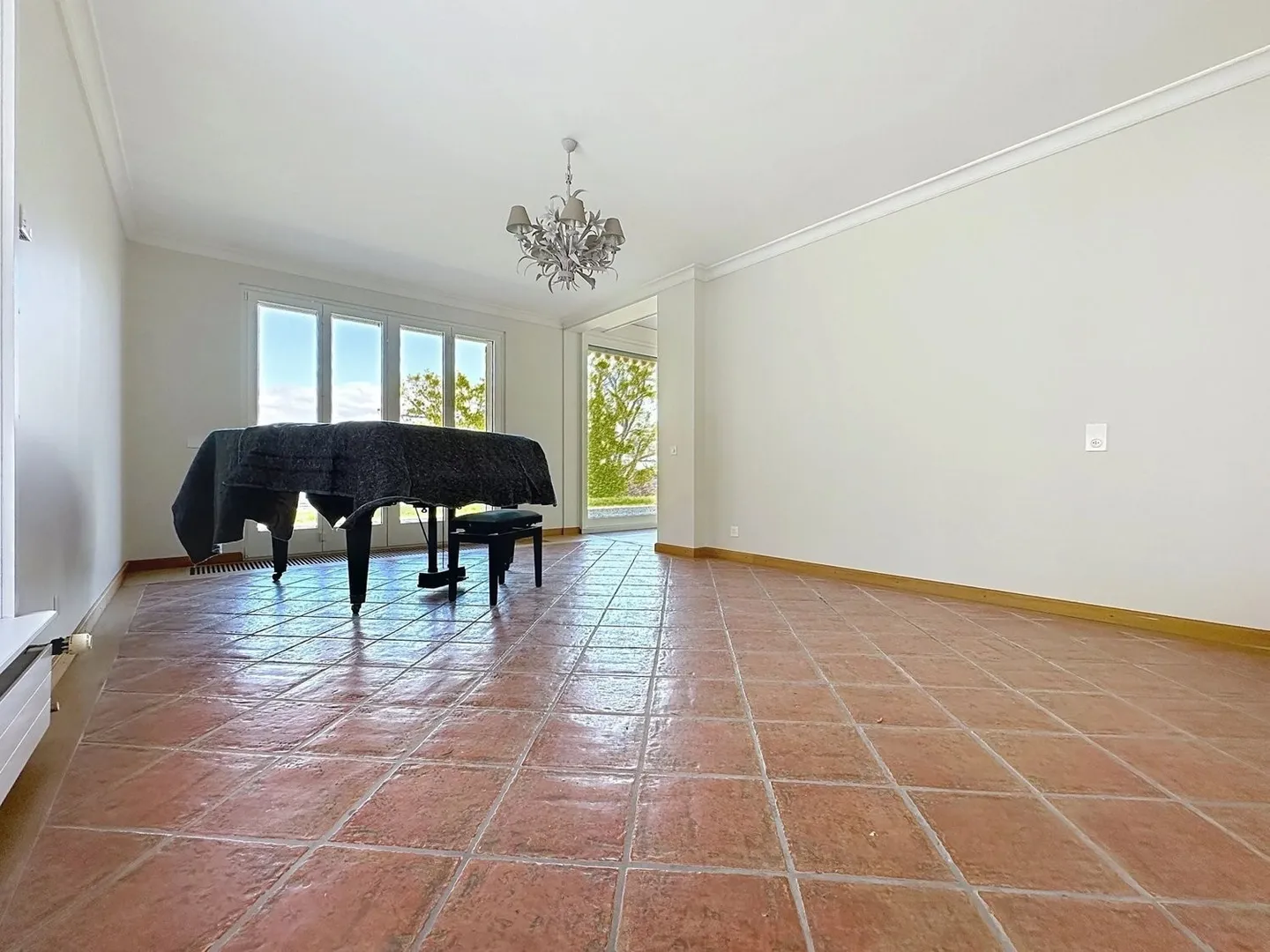 Sehr schöne individuelle Villa mit herrlichem Blick auf den See - Foto 7 von 13