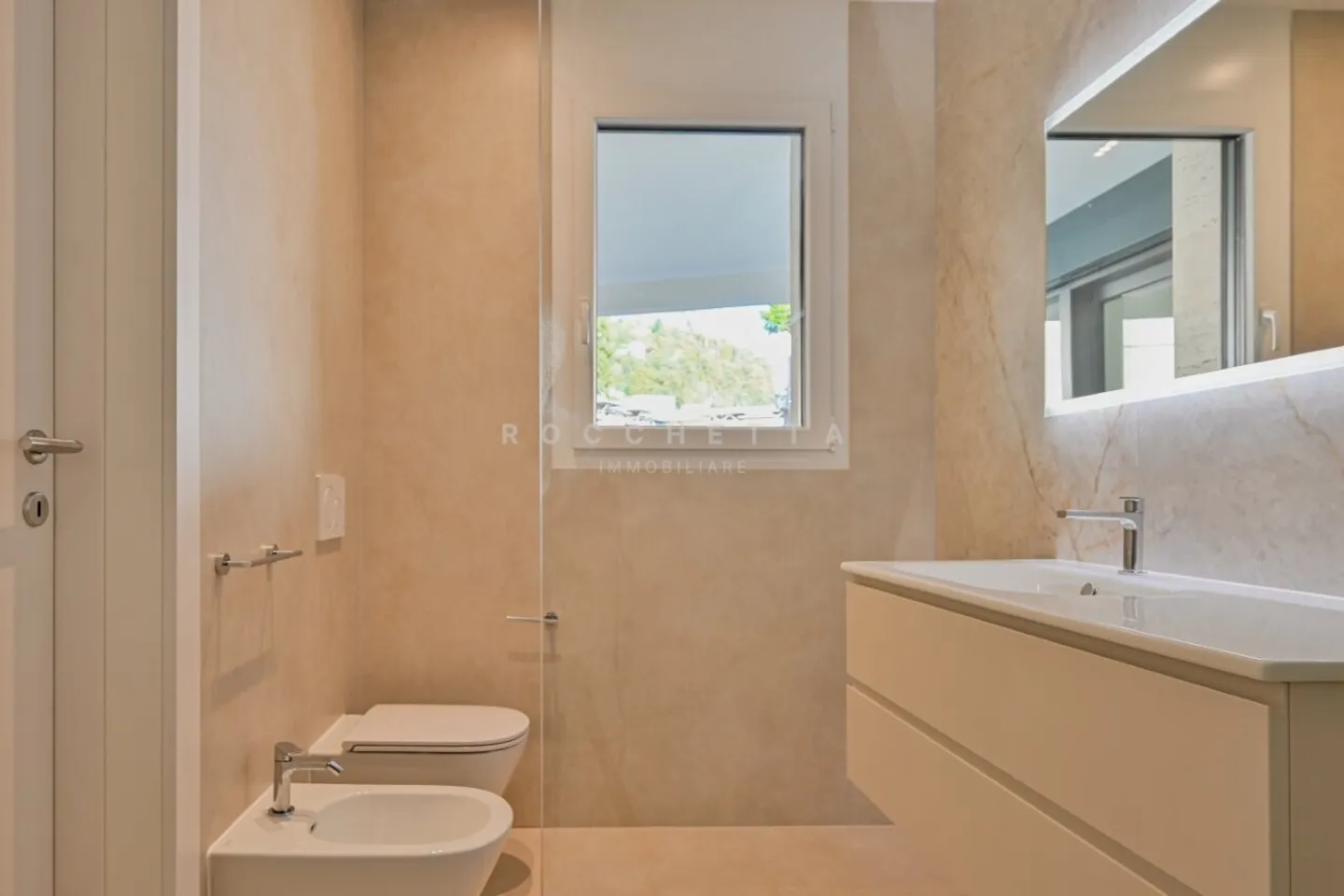 Exclusive Apartments in Minusio - Photo 12 of 15