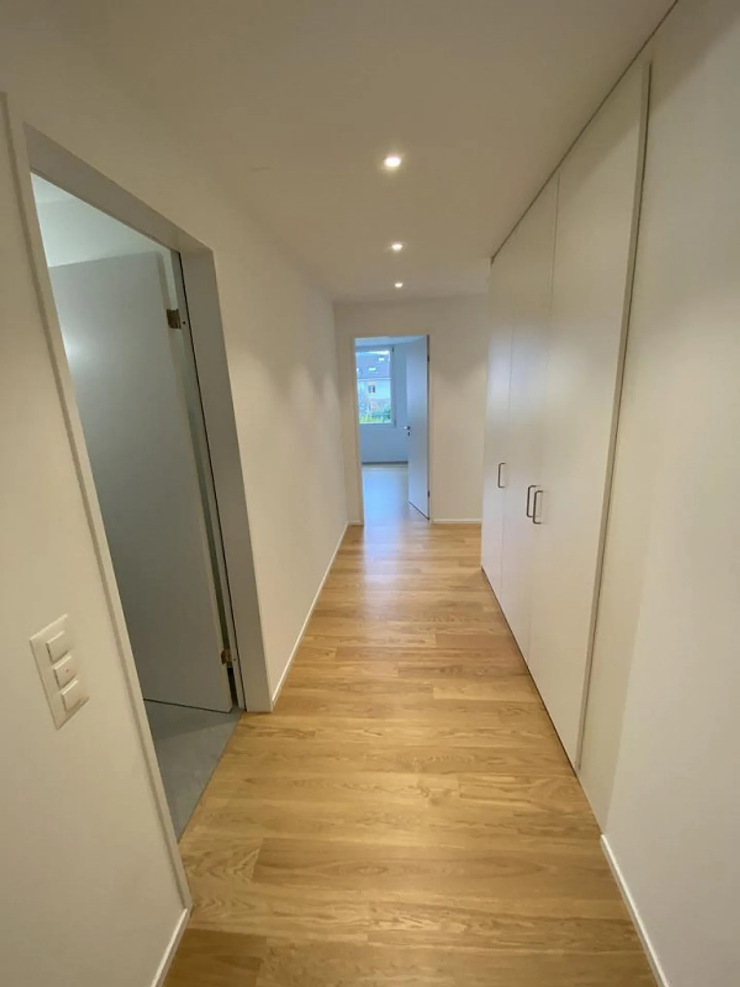 Neubau Wohnung in mitten von Aesch - Foto 3 von 9