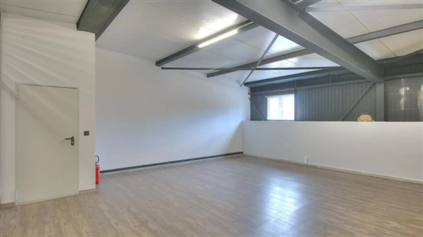 Espace commercial à Collombey-le-Grand - Photo 2 sur 5