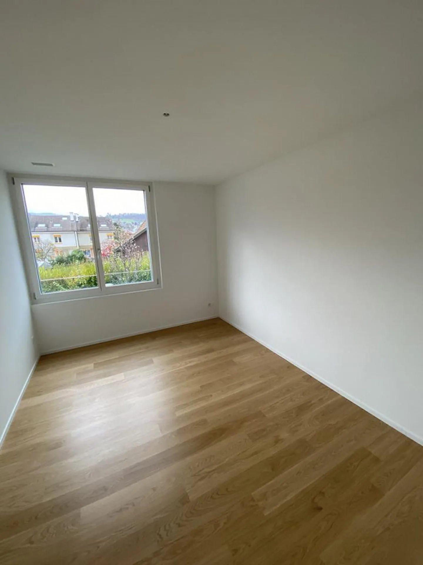 Neubau Wohnung in mitten von Aesch - Foto 7 von 9
