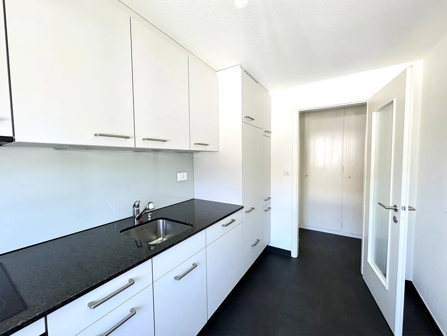 4-room apartment with a panoramic view - Photo 1 of 9