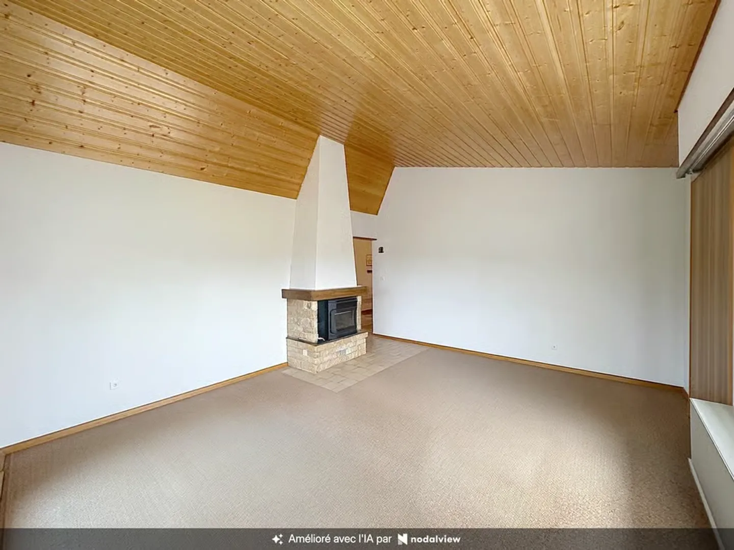 Individual villa, remarkable potential in residential area - Photo 8 of 13