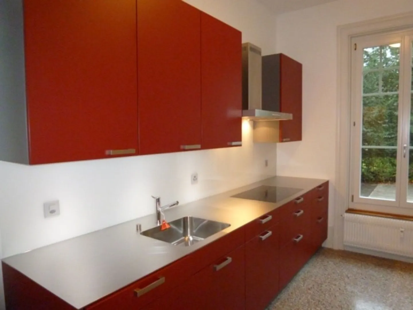 Appartement 5 pièces rez-de-chaussée - Photo 2 sur 9