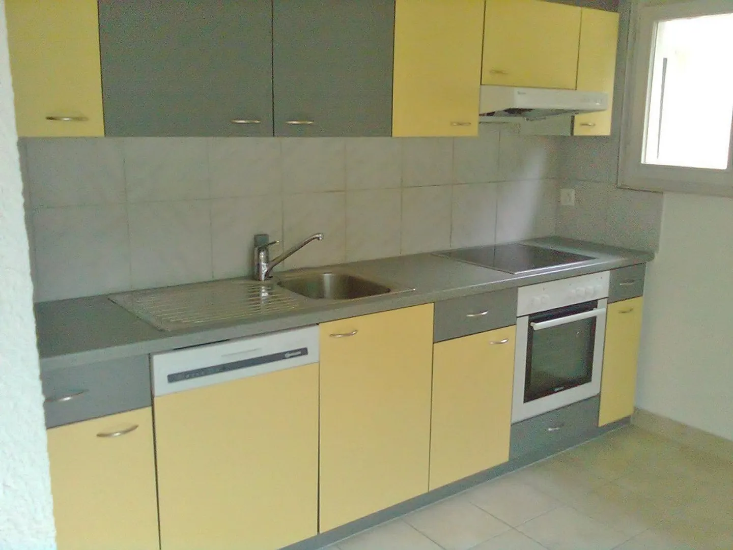 3-room apartment with balcony - Photo 1 of 18