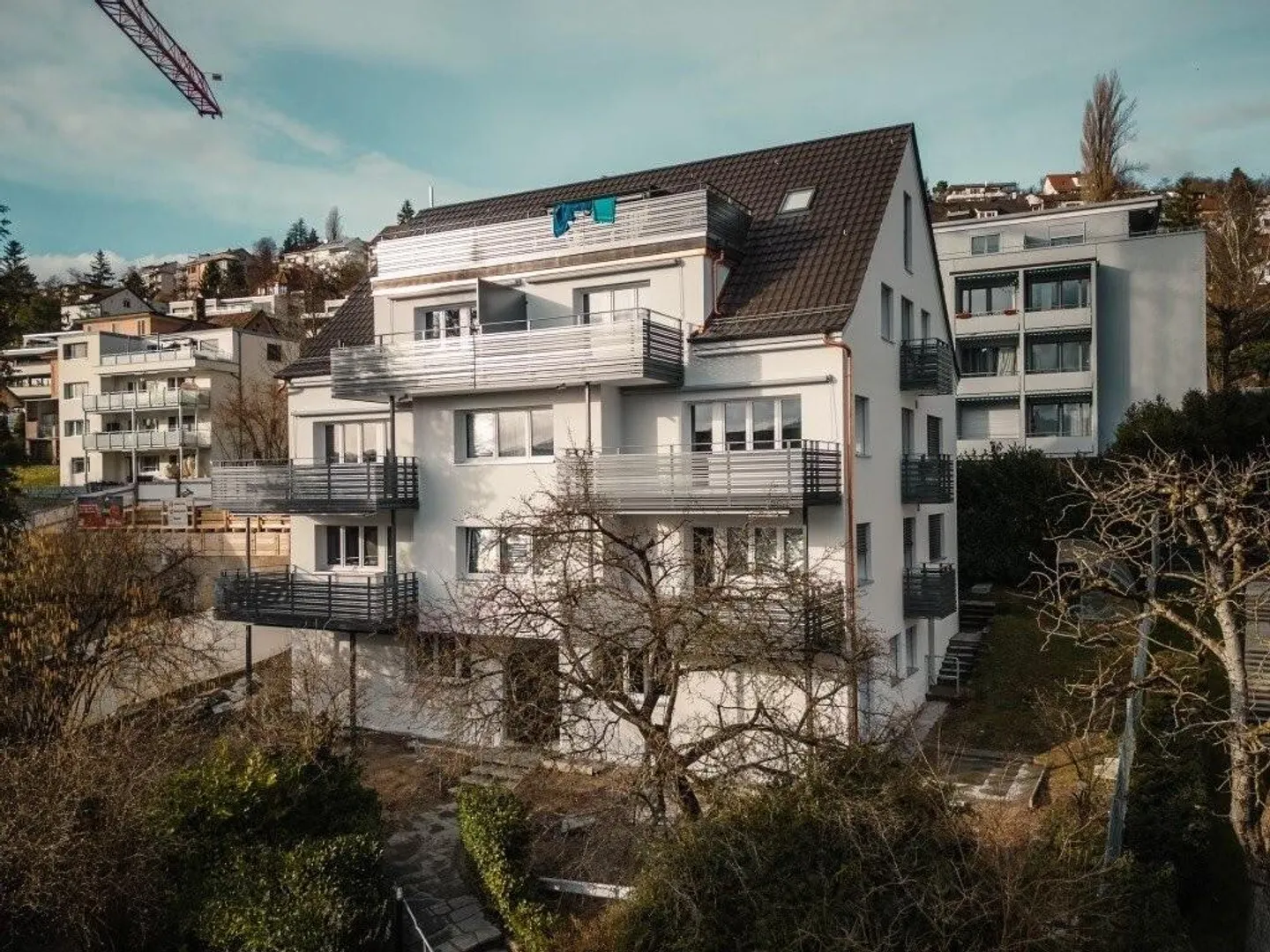 Living with a panoramic view - overlooking the city and the mountains - Photo 1 of 7
