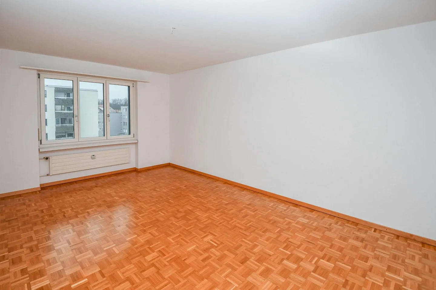 Appartamento luminoso con vista lago - Foto 4 di 7