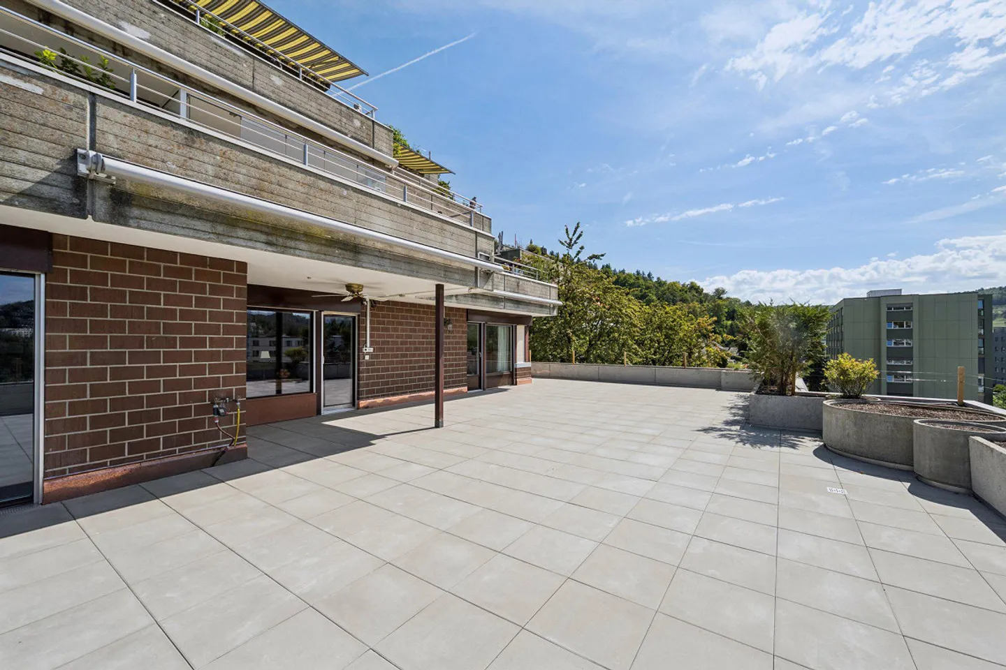 Votre terrasse ensoleillée à Liestal - Photo 7 sur 20