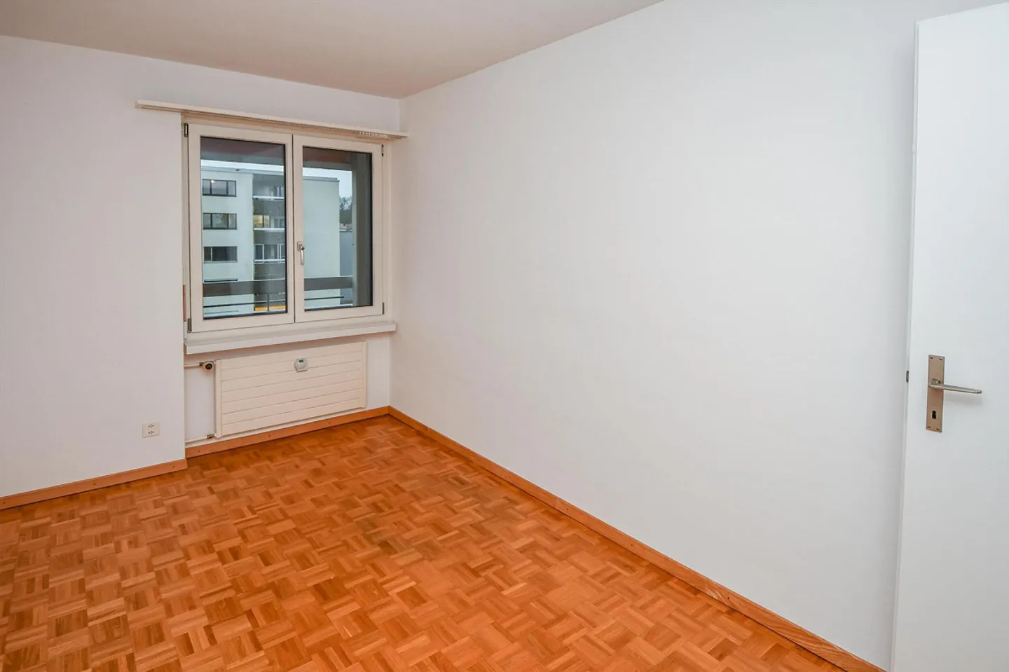 Appartamento luminoso con vista lago - Foto 6 di 7