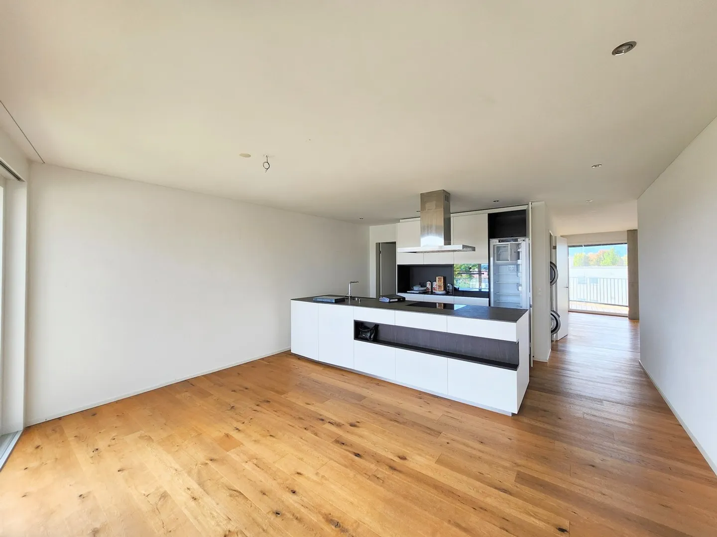 Wohntraum mit Weitblick: 3.5-Zimmerwohnung mit Loggia und Balkon - Foto 3 di 5