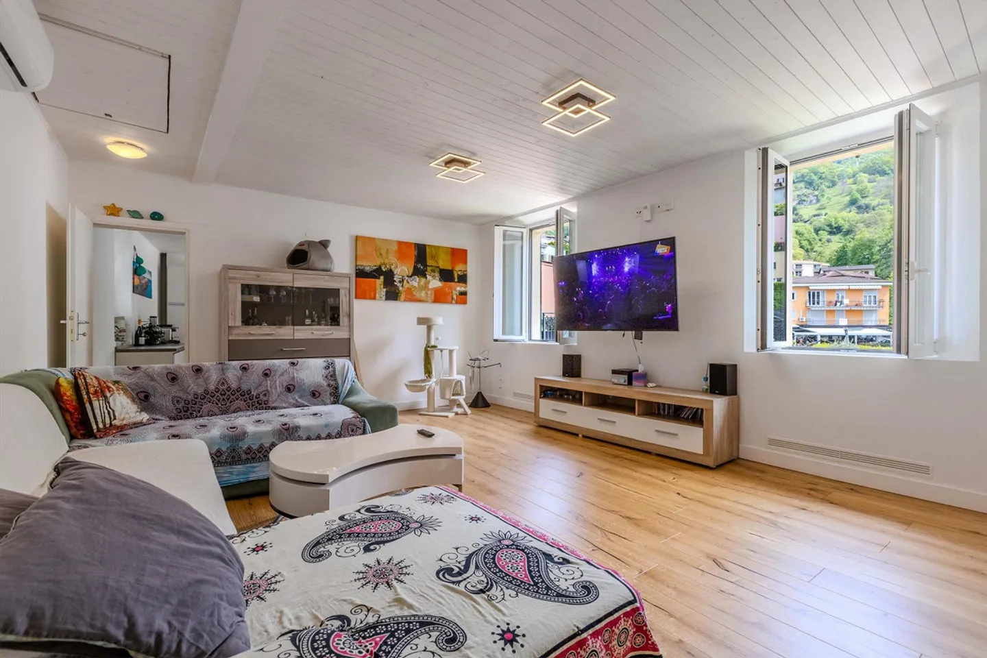 STABILE PLURIFAMILIARE DI 4 UNITA' A REDDITO A VIGANELLO - Photo 2 sur 9