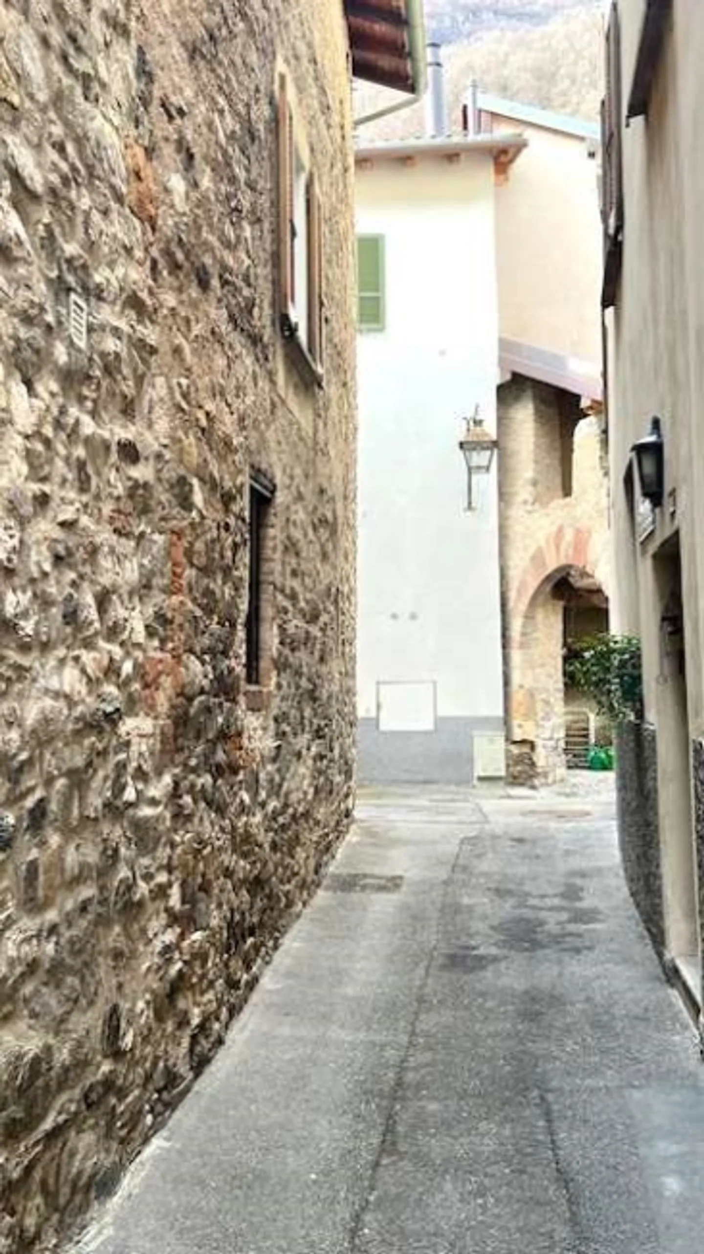 House in the center of Riva San Vitale near the lake - Photo 18 of 20