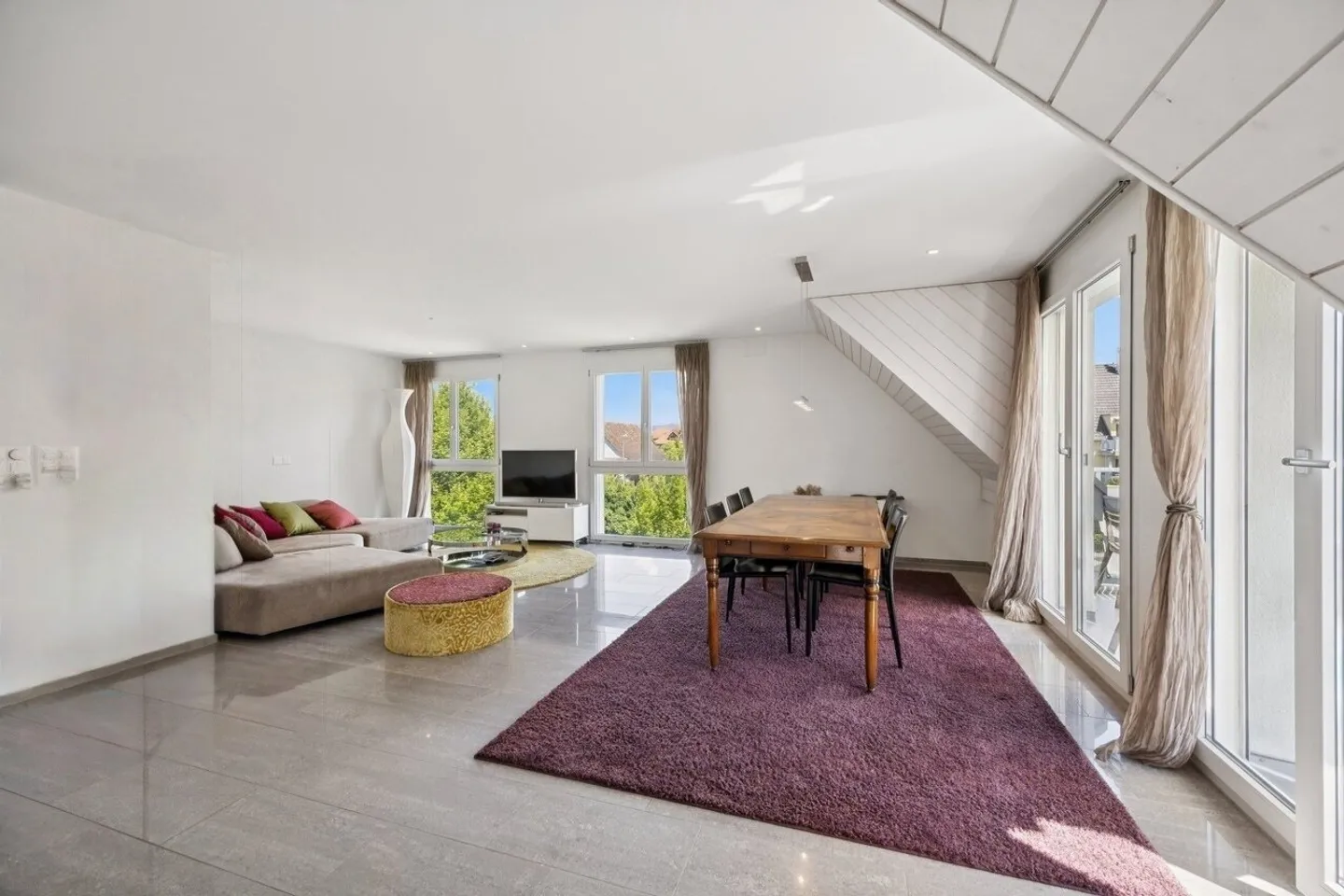 Stilvolle 6.5-Zimmer-Maisonette - Foto 1 von 5