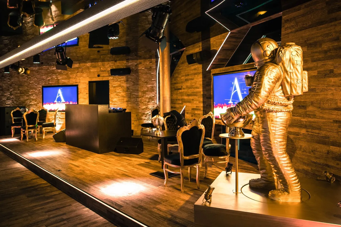 exclusive event venue in a great location - Photo 2 of 9