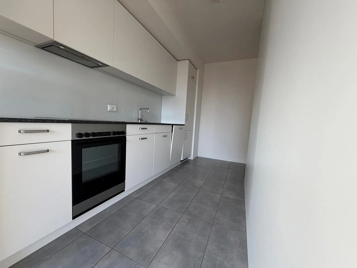 Modernes Apartment in Witikon - Foto 2 von 11