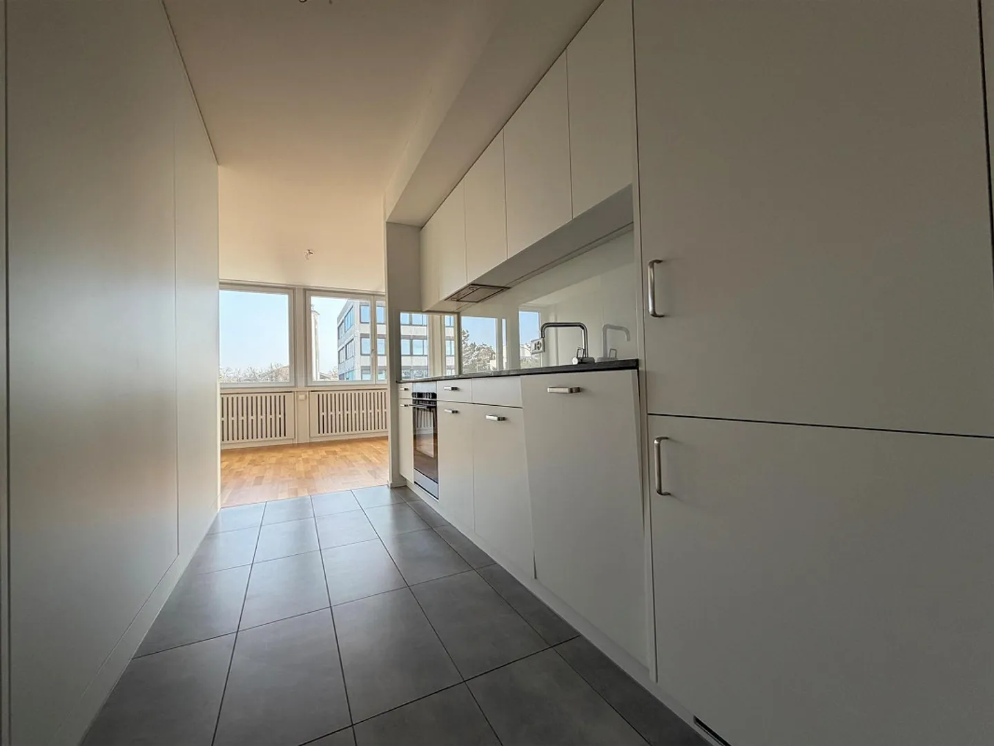 Modernes Apartment in Witikon - Foto 9 von 11