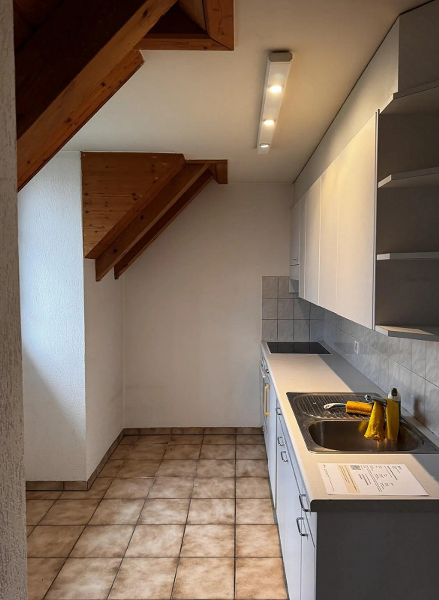 Charmante appartement de 2,5 pièces au 2ème étage disponible immédiatement - Photo 5 sur 7