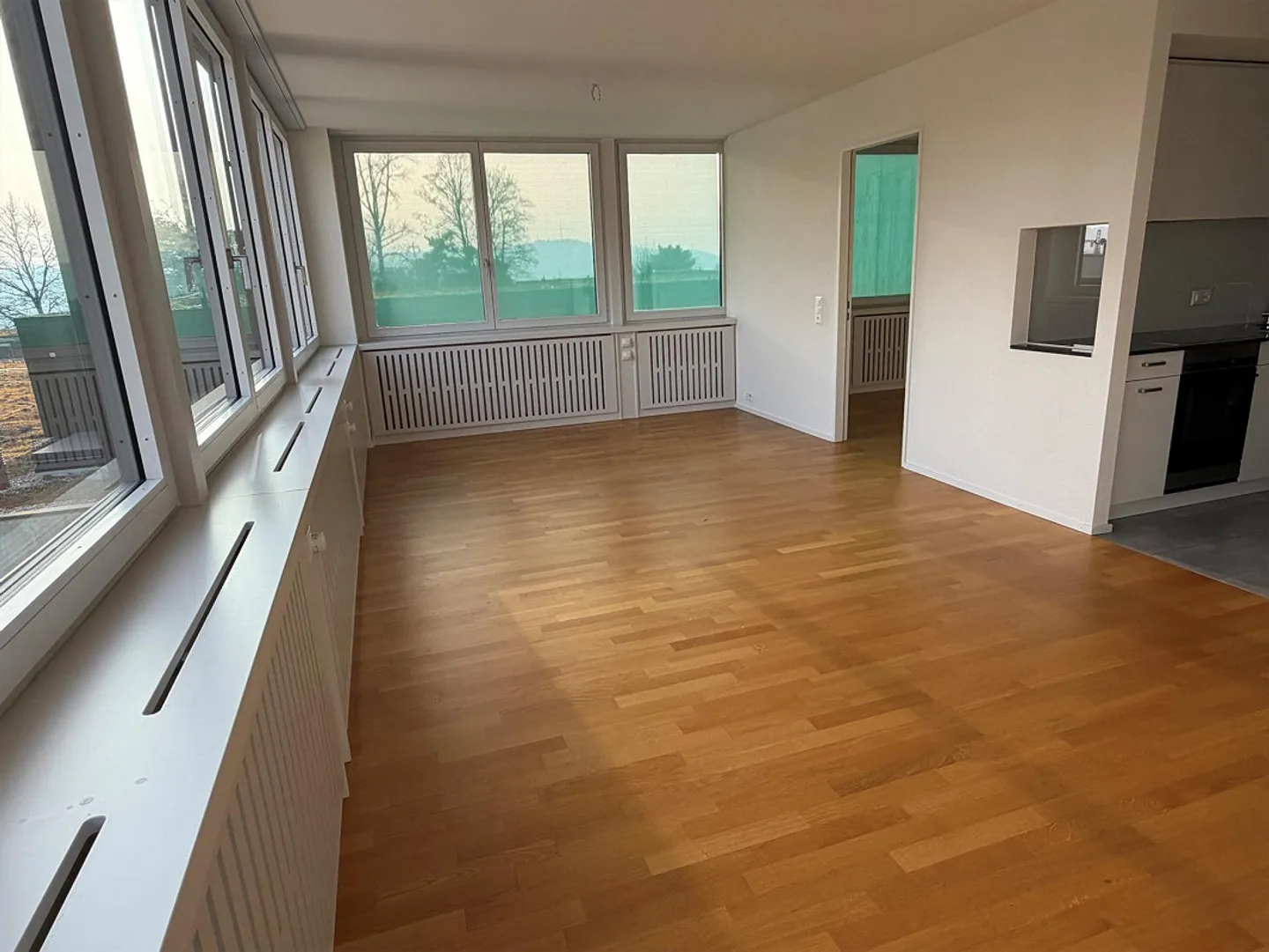 Modernes Apartment in Witikon - Foto 10 von 11