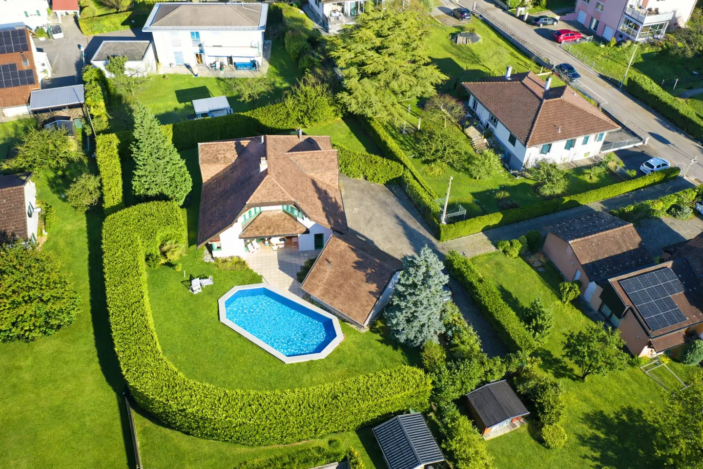 Wunderschöne Immobilie mit Schwimmbad und Möglichkeit, zwei Wohnungen zu schaffen - Foto 1 von 13