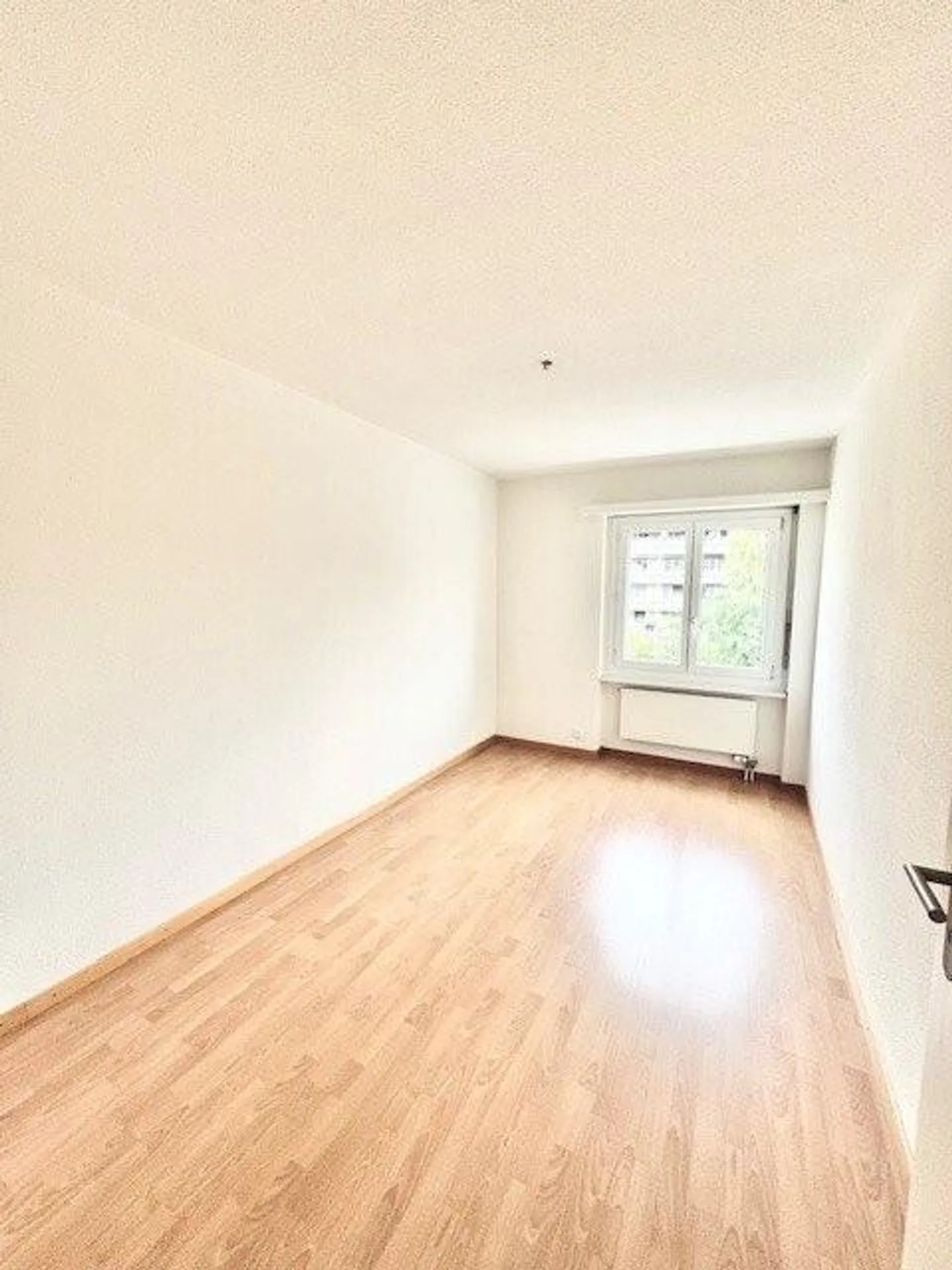 Raum für die ganze Familie - hell, grosszügig und zentral gelegen. - Foto 8 von 12