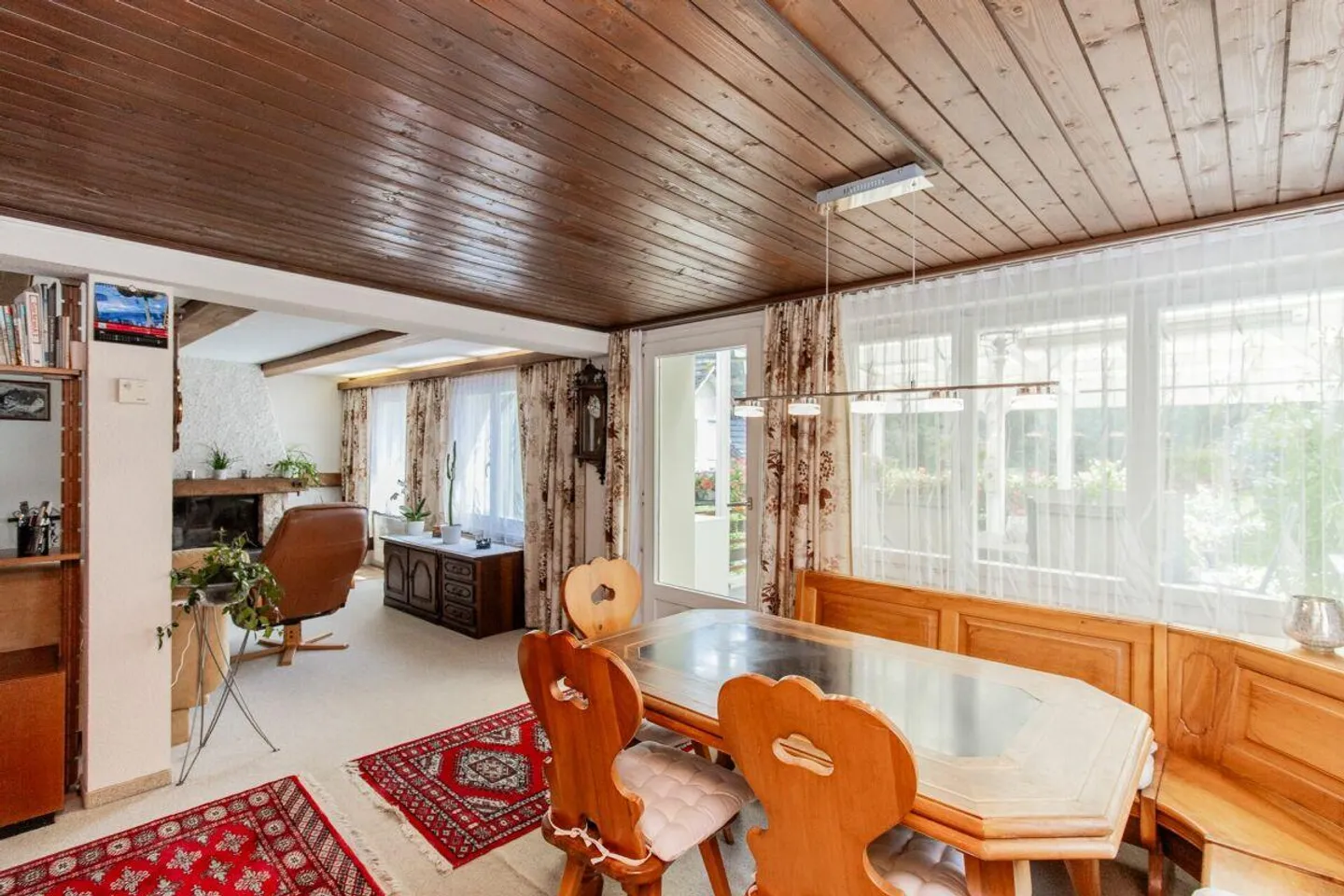 Naturnahes 5.5-Zimmer-Einfamilienhaus mit grosser Gartenanlage - Foto 7 von 13