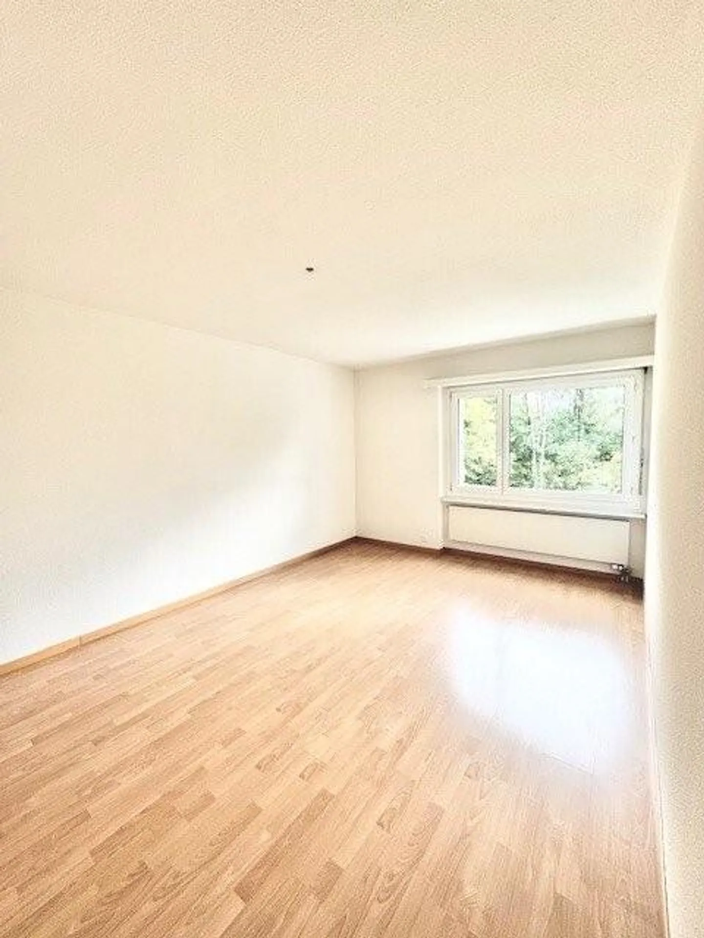 Raum für die ganze Familie - hell, grosszügig und zentral gelegen. - Foto 11 von 12