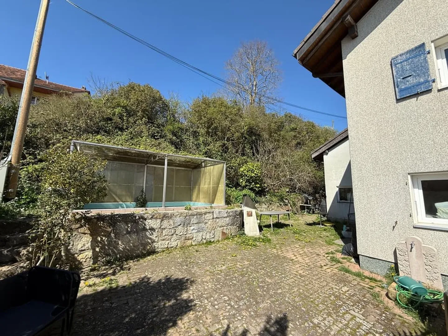 FOR SALE: TWO 5.5-ROOM APARTMENTS TO RENOVATE - Photo 4 of 7
