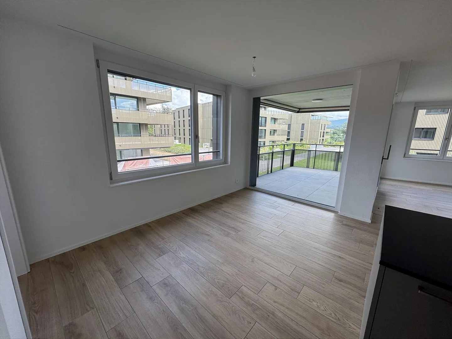 05726 - Apartment 3½ Rooms - IMP. CHAMP-RIOND 9 - MATRAN - Photo 8 of 11