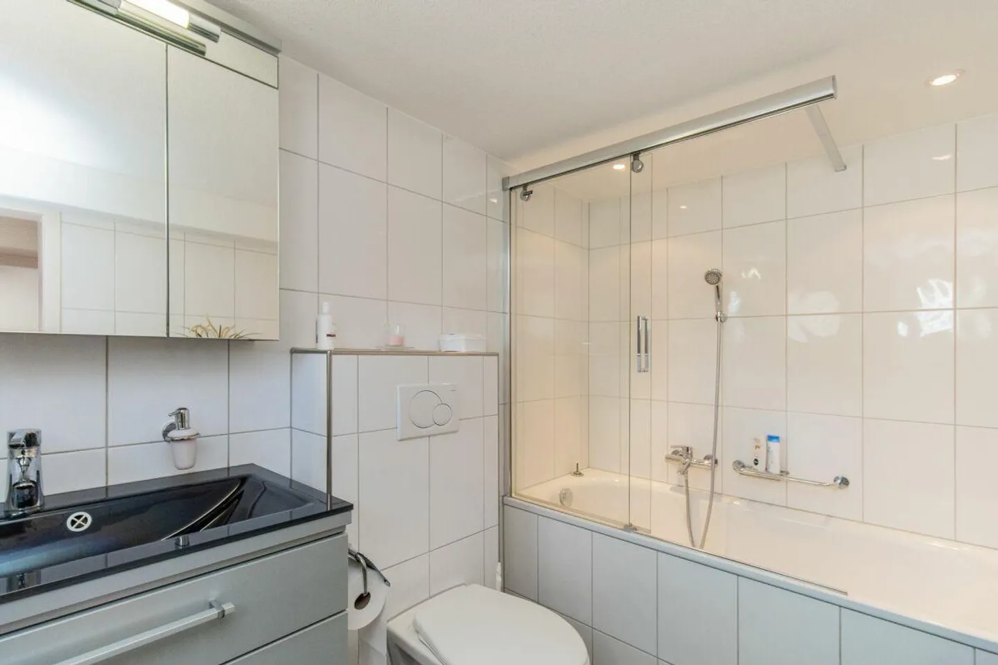 Naturnahes 5.5-Zimmer-Einfamilienhaus mit grosser Gartenanlage - Foto 12 von 13