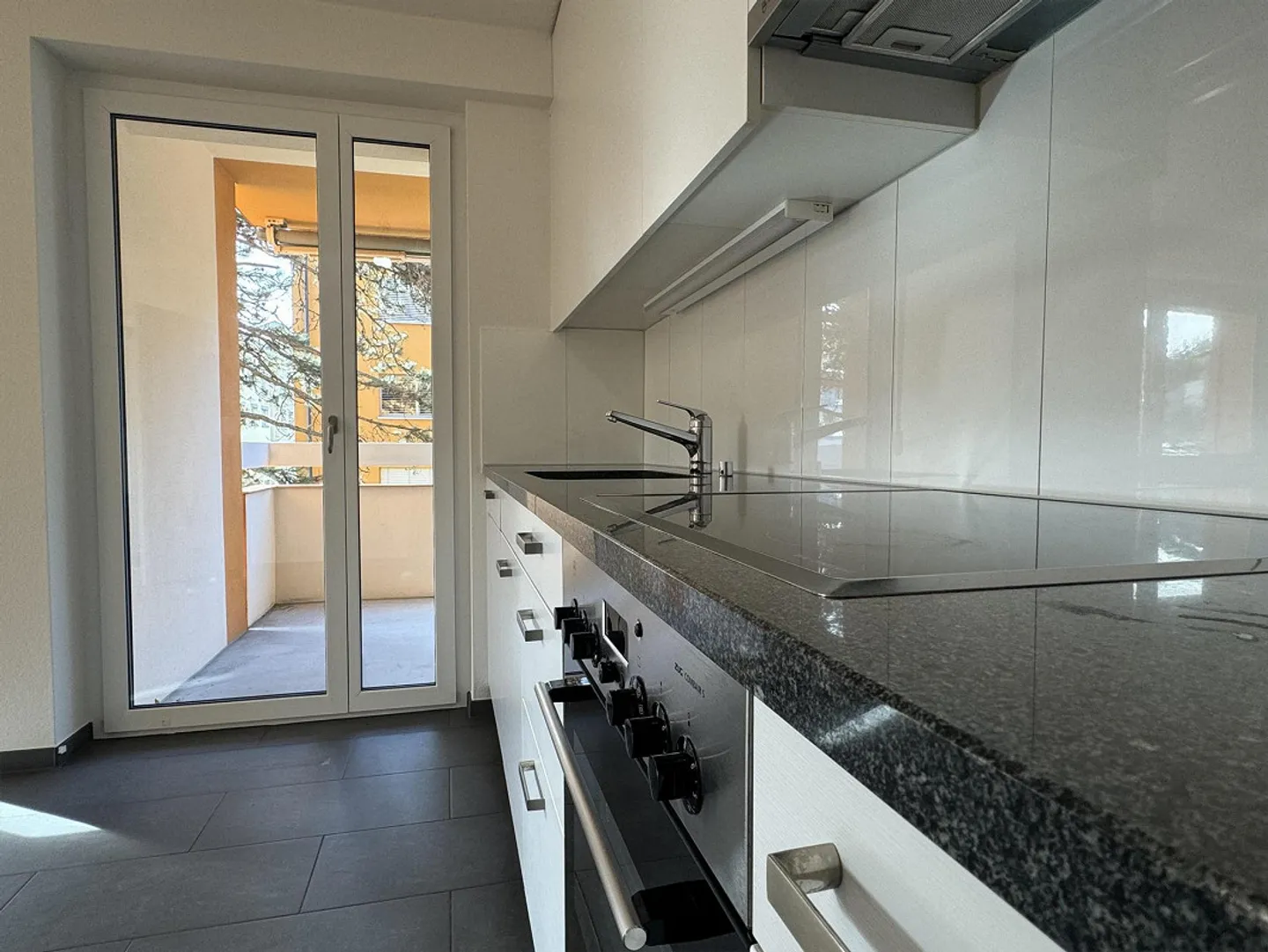 Appartamento 3.0 stanze a Binningen - Foto 6 di 10