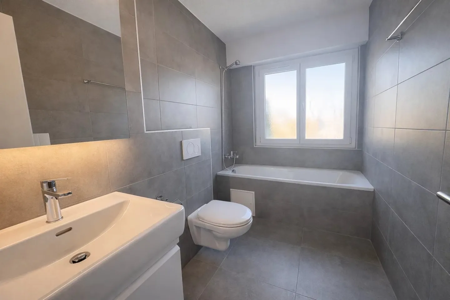 Geräumige 4,5 Zimmer mit Balkon - Foto 4 von 9