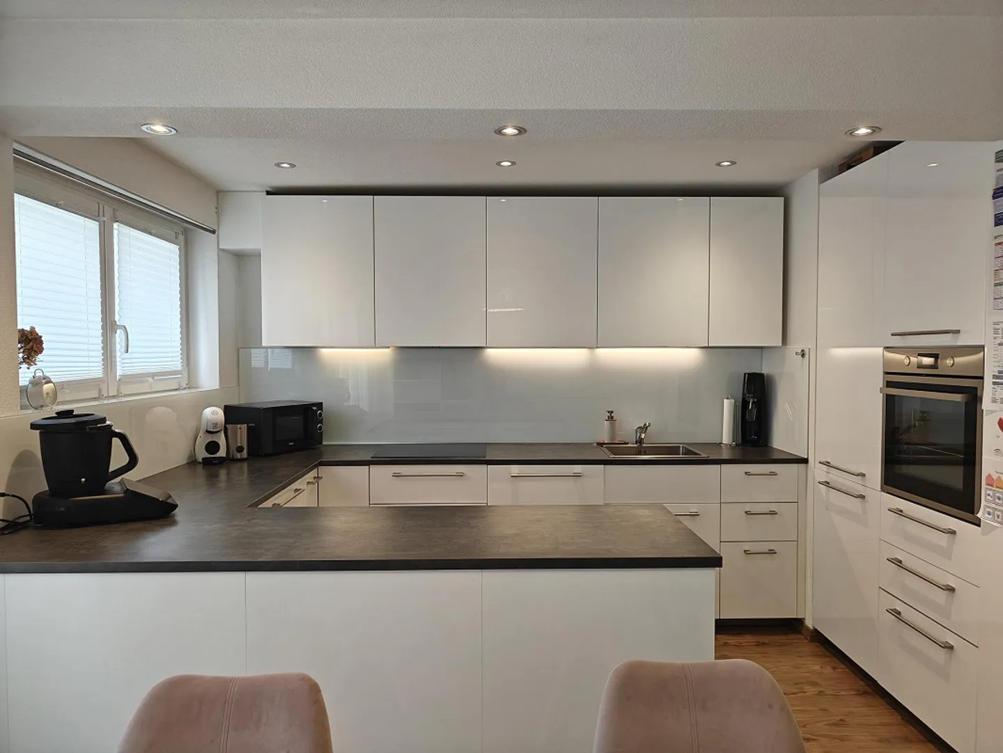 Helle Wohnung mit traumhafter Aussicht - Foto 3 von 10
