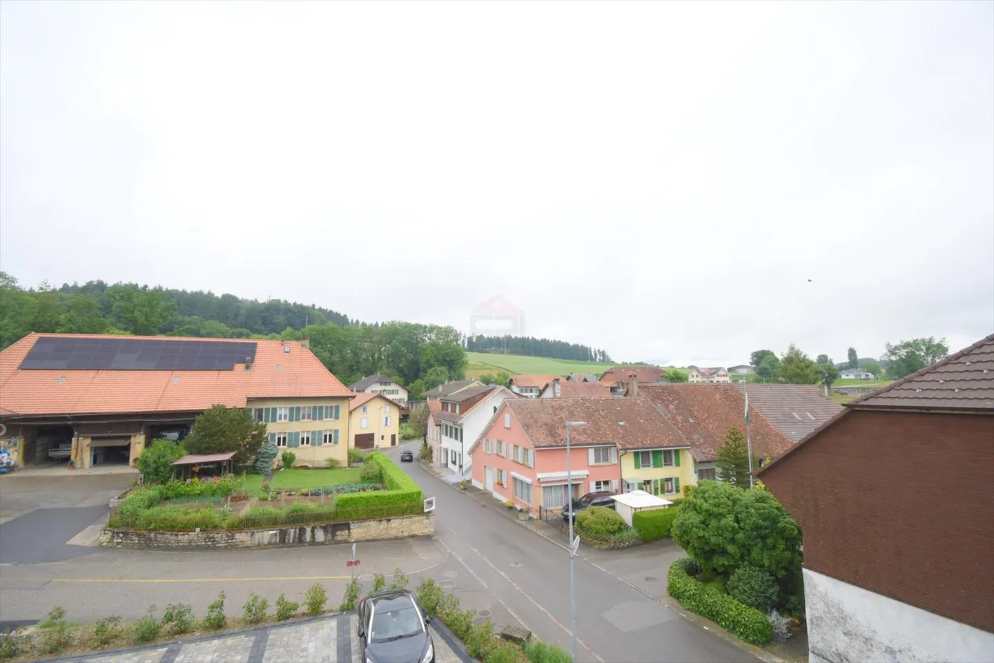 4,5-Zimmer-Wohnung mit Garten - Foto 1 von 1