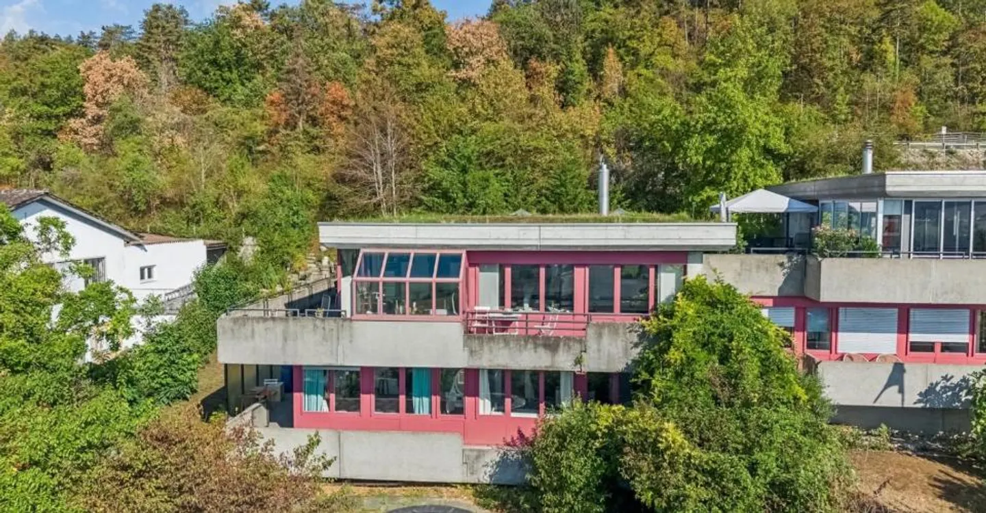 Unique Architect House in Bienne - Photo 4 of 12