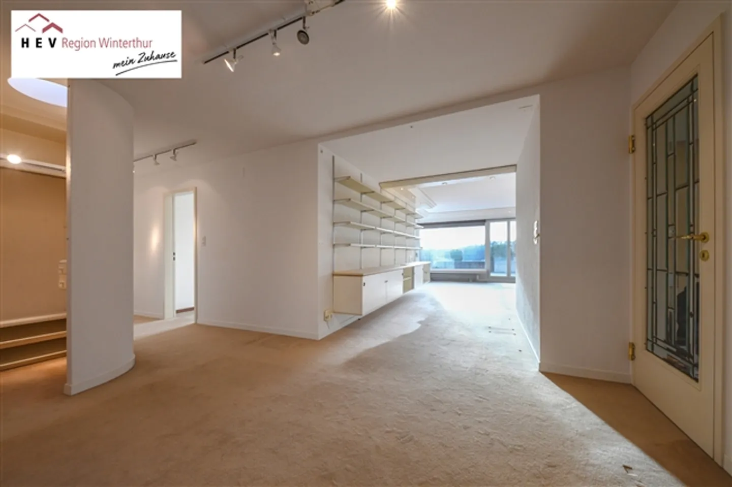 Sopra i tetti di Effretikon - Foto 2 di 13