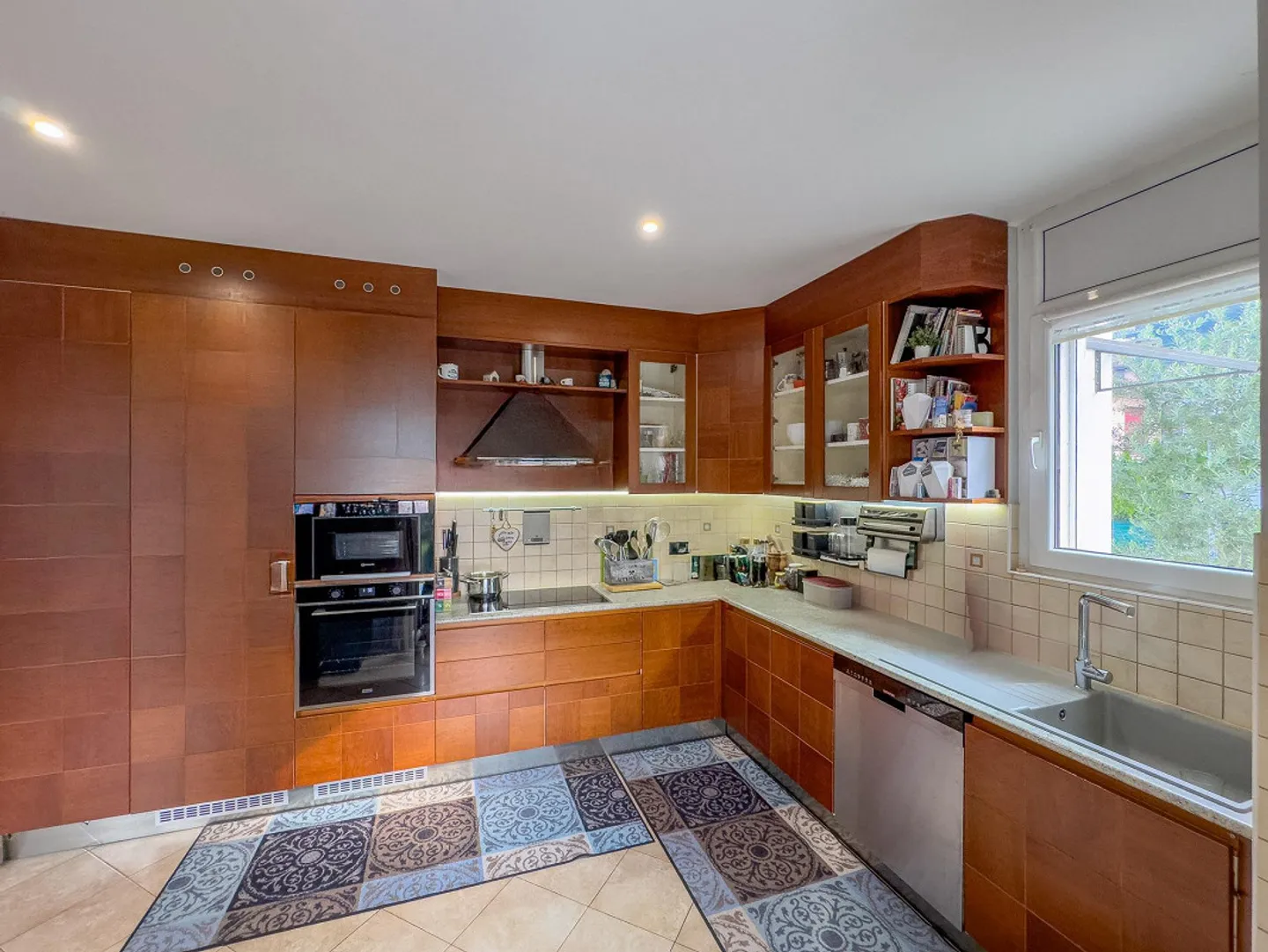 Casa bifamiliare con giardino a Melano - Foto 3 di 15