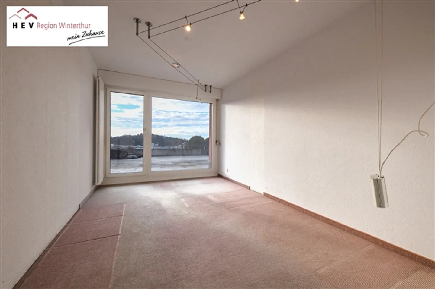 Sopra i tetti di Effretikon - Foto 3 di 13