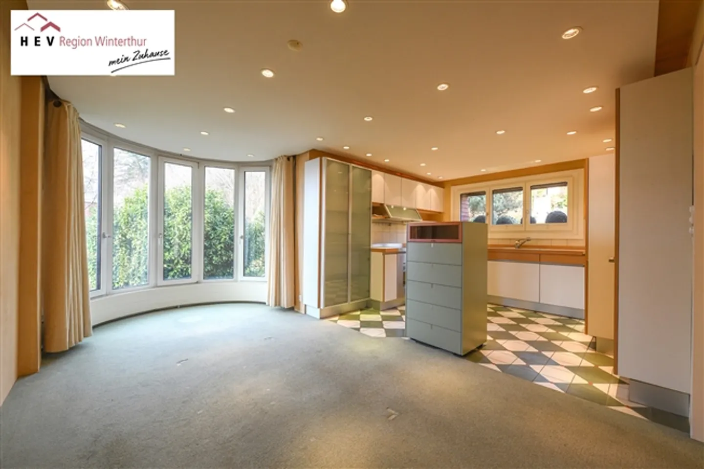 Sopra i tetti di Effretikon - Foto 4 di 13