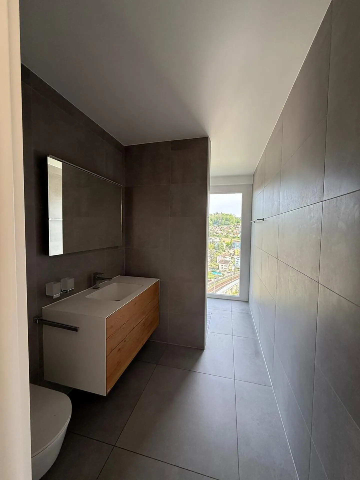 Superbe Appartement avec Vue sur le Lac - Photo 9 sur 10
