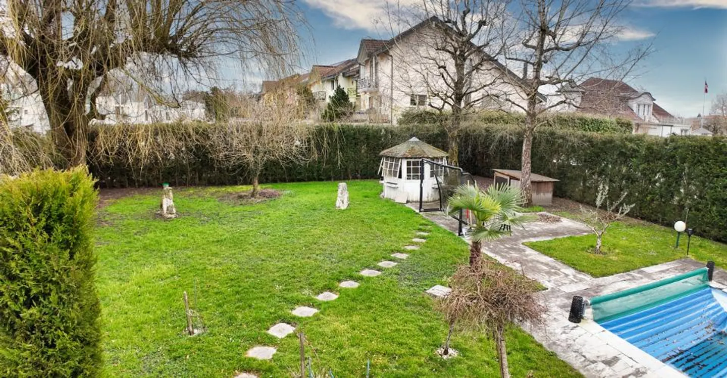 8.5-room property with pool in Sugiez - Photo 6 of 12