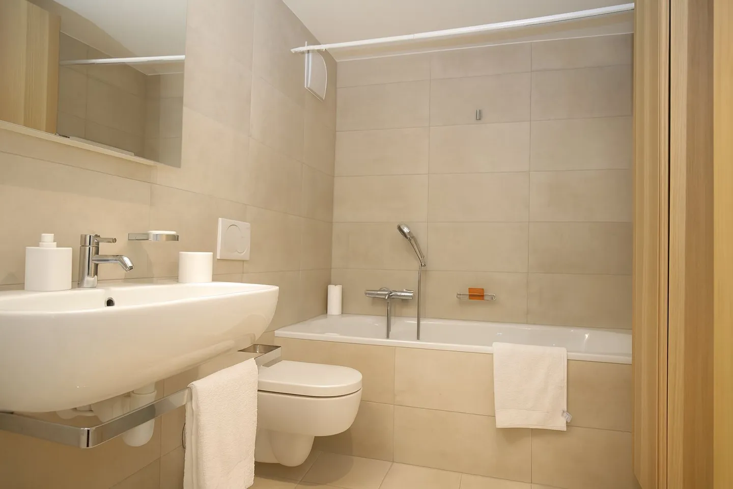 Condominio in vendita, Avenue des Alpes (Montreux, Svizzera) - Foto 3 di 10