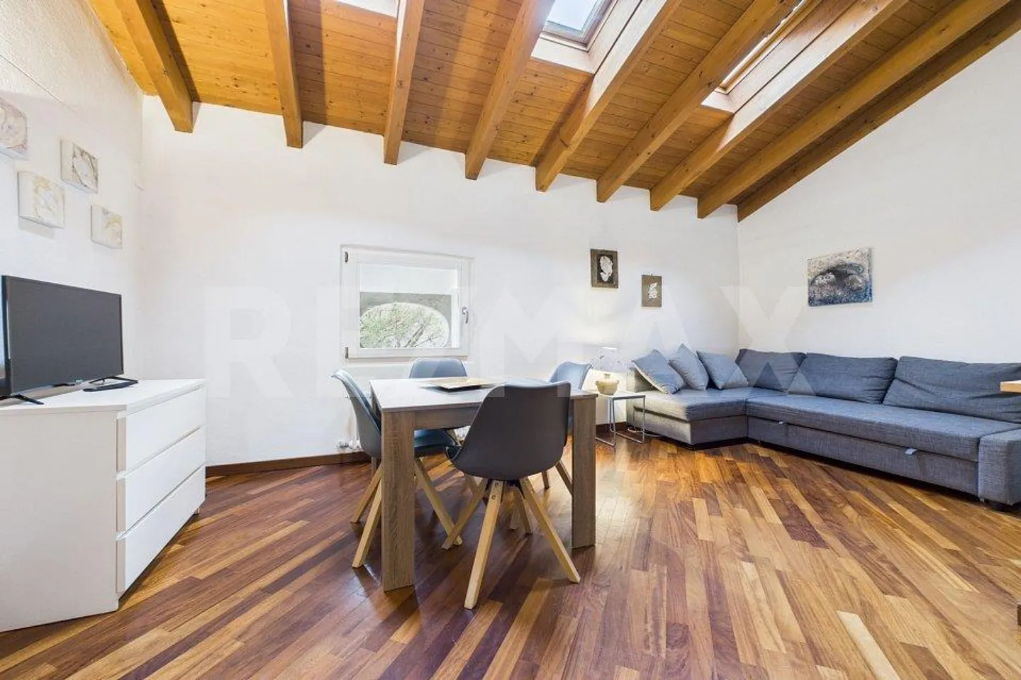 Appartamento arredato 1½ locali con soppalco e vista lago mozzafiato a Morcote - Foto 3 di 13