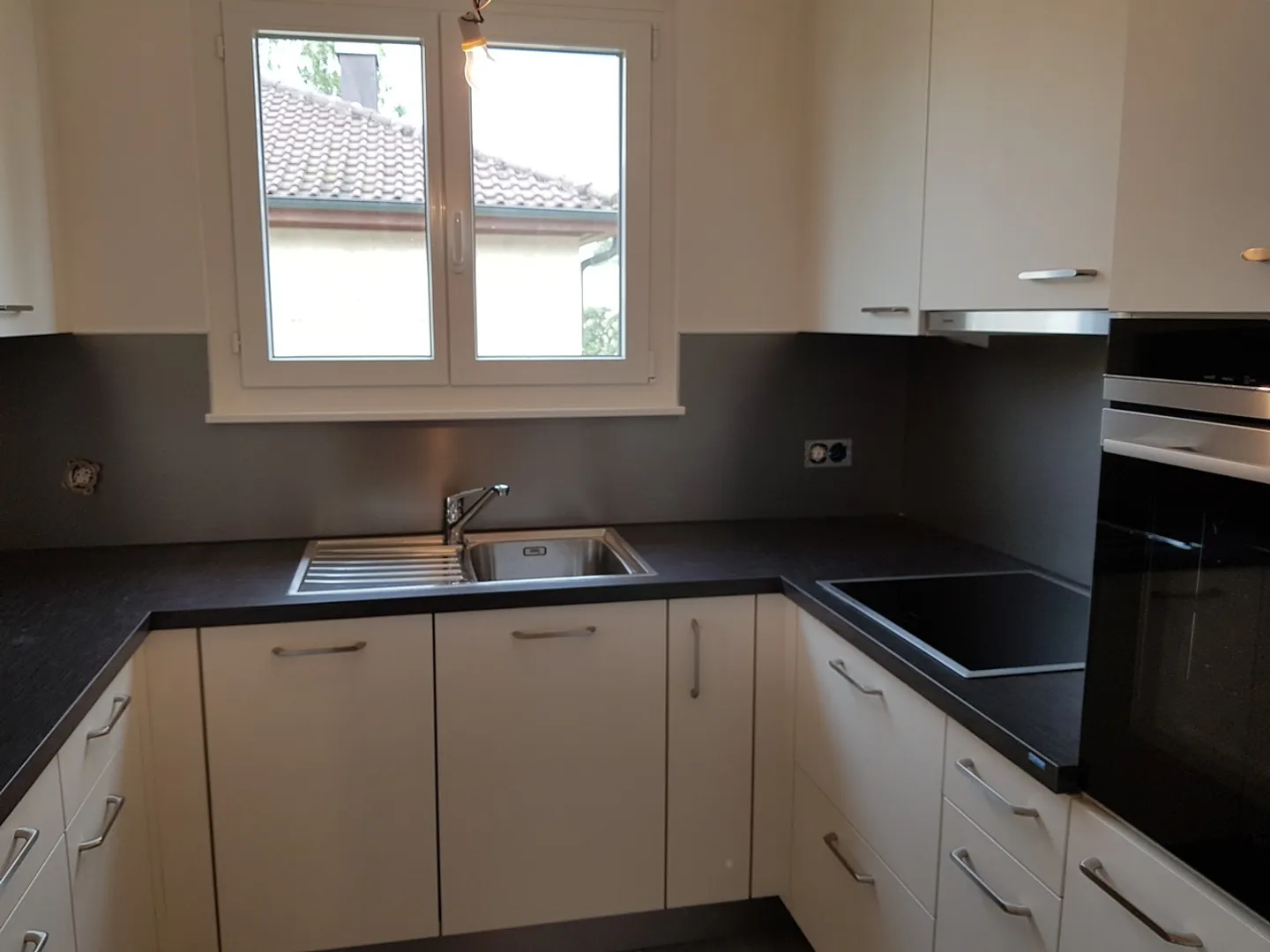 Charmante appartement de 3,5 pièces à Yverdon-les-Bains rénové - Photo 2 sur 8