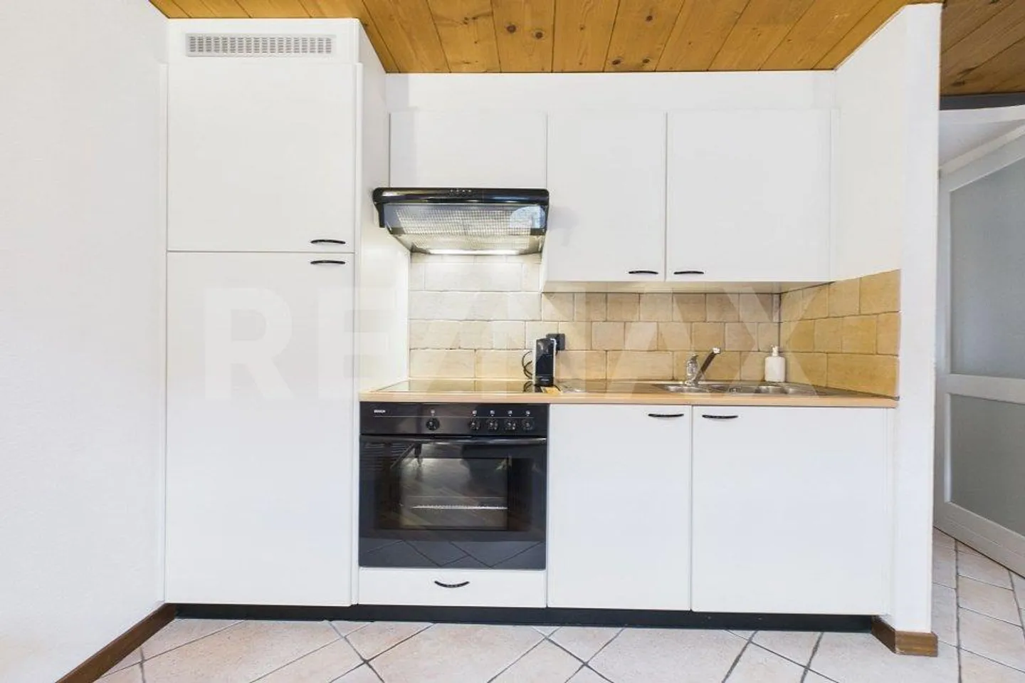 Appartamento arredato 1½ locali con soppalco e vista lago mozzafiato a Morcote - Foto 6 di 13