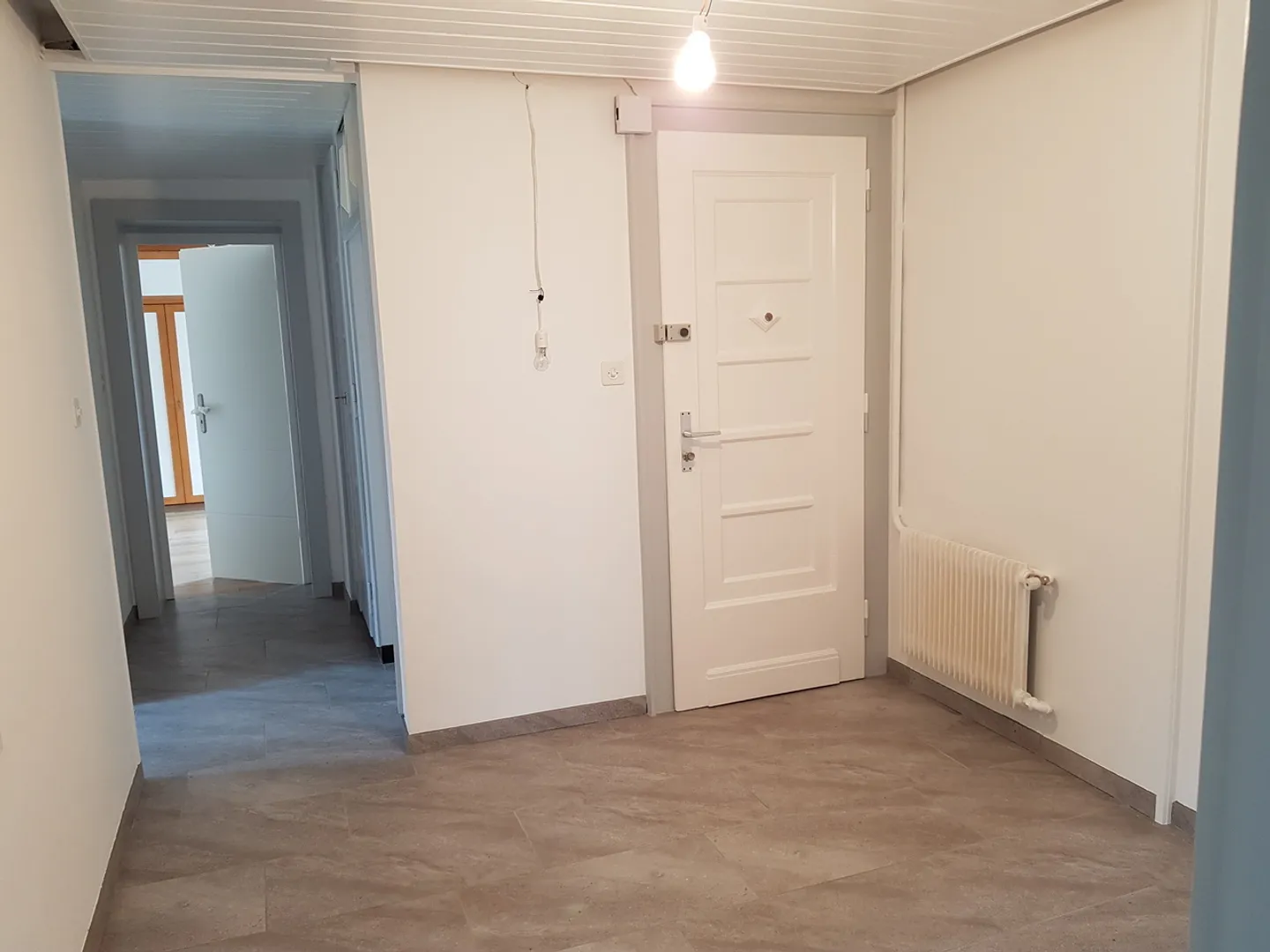 Charmante appartement de 3,5 pièces à Yverdon-les-Bains rénové - Photo 4 sur 8