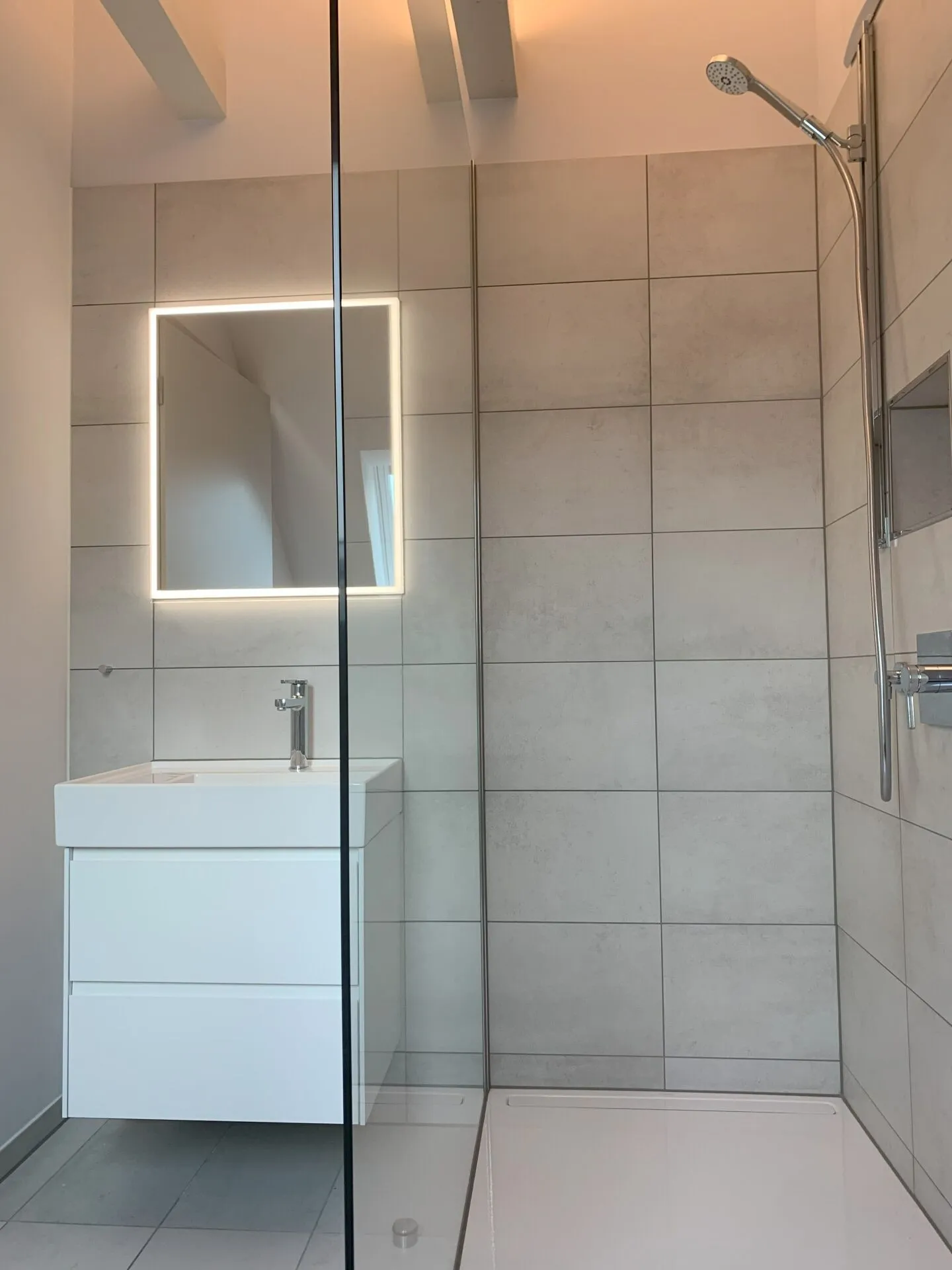 Appartamento studio ristrutturato in mansarda - Foto 12 di 15